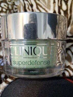 Clinique Super Defence